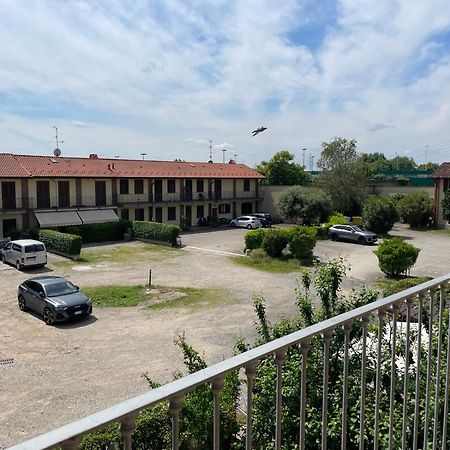 Bnbook-Monolocale Corte Borromeo Ро Екстер'єр фото